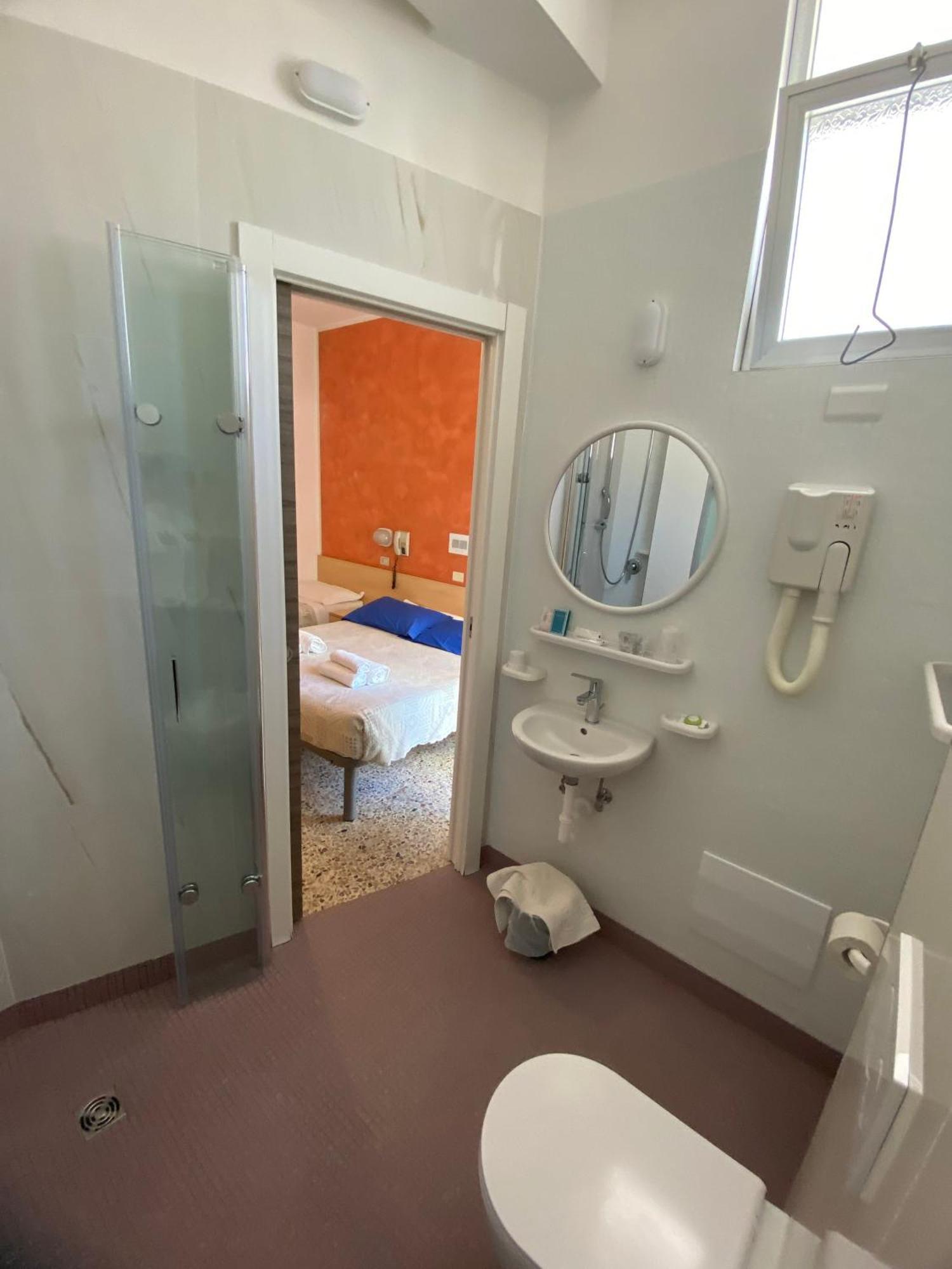 Hotel Loretta Rimini Extérieur photo