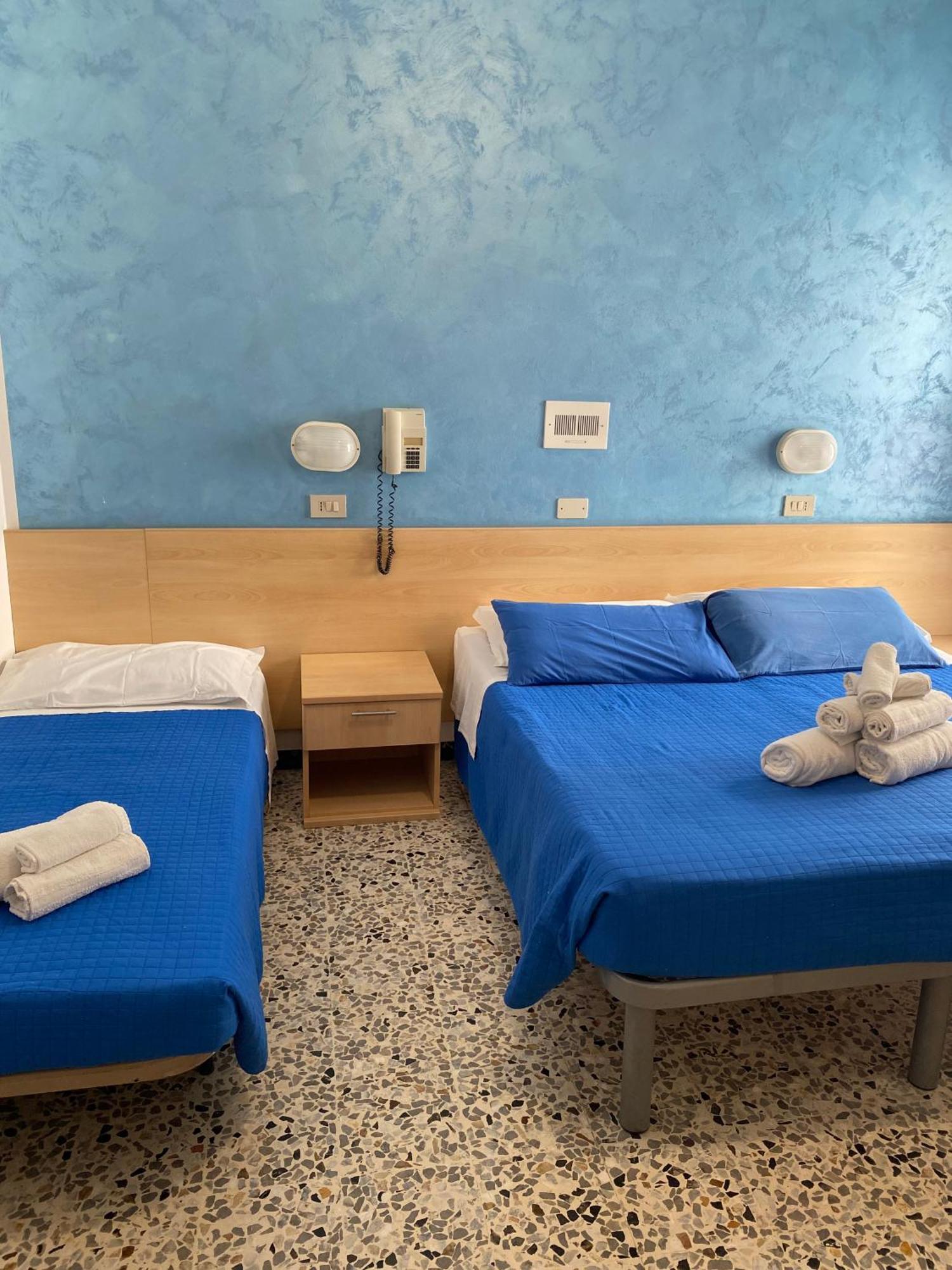 Hotel Loretta Rimini Extérieur photo