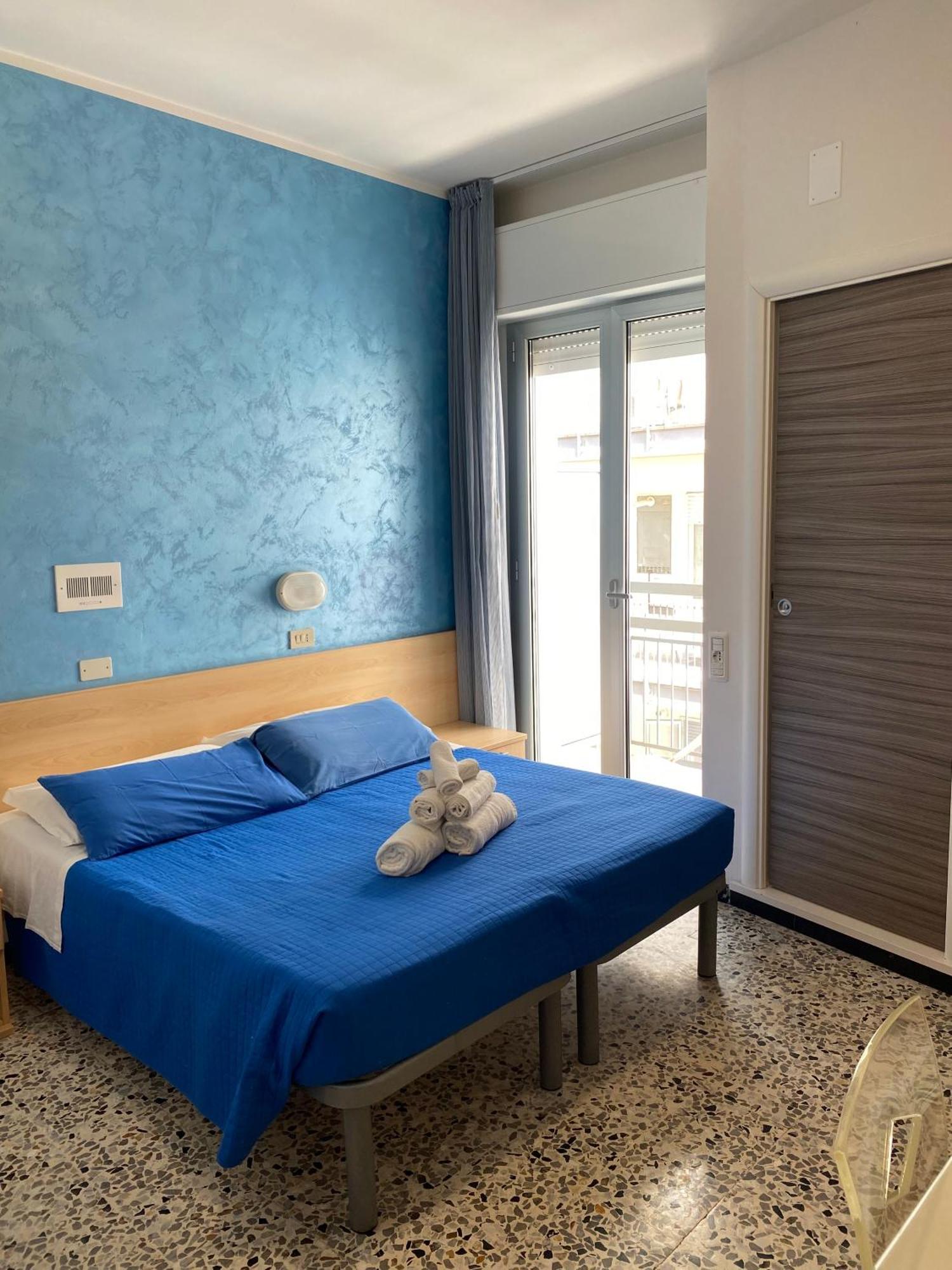 Hotel Loretta Rimini Extérieur photo
