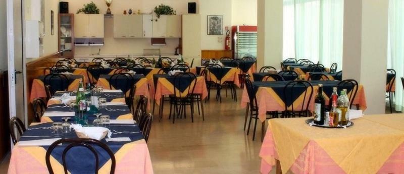 Hotel Loretta Rimini Extérieur photo